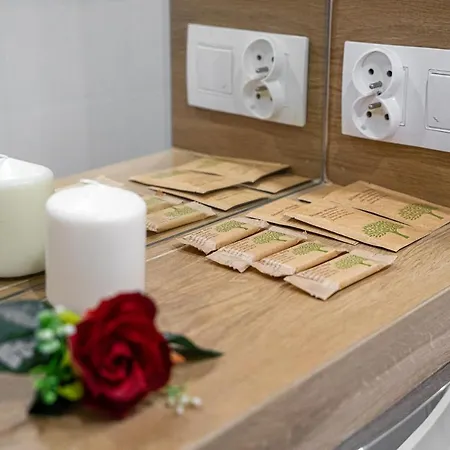 Chmielna Downtown - Center, Aircon - By Rentujemy * ワルシャワ