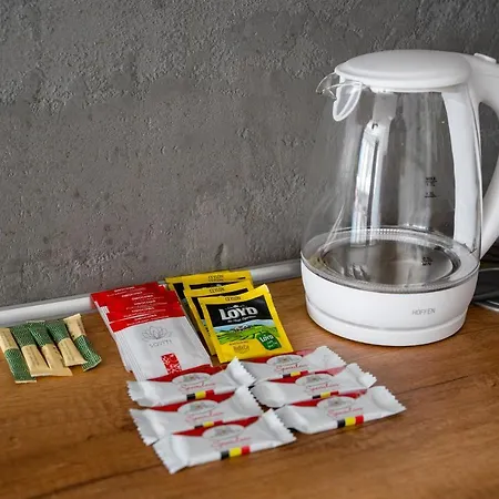 Chmielna Downtown - Center, Aircon - By Rentujemy ワルシャワ