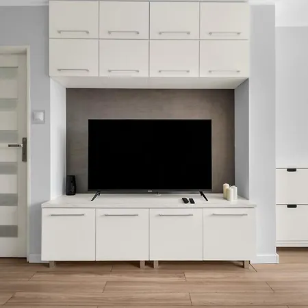 Chmielna Downtown - Center, Aircon - By Rentujemy Warsaw