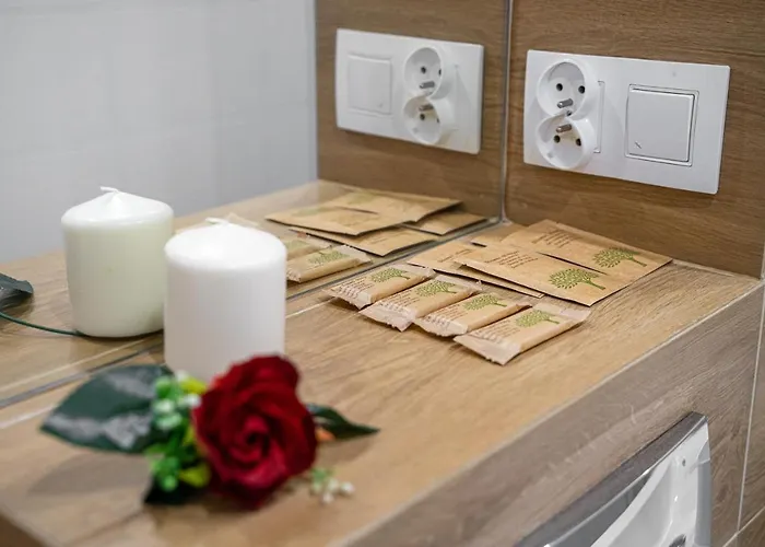 Chmielna Downtown - Center, Aircon - By Rentujemy * Varsó